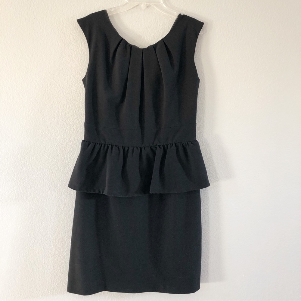 T. Milano Black Dress w Back Zipper. Sz 6.
